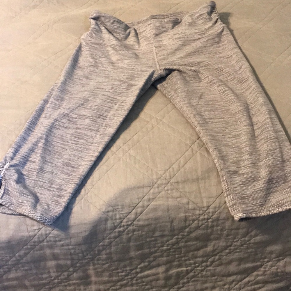 Lululemon crops